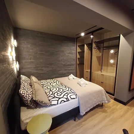 Komfortowy Orange W *