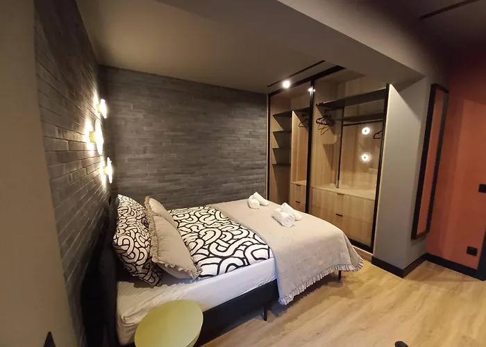 Komfortowy Orange W *